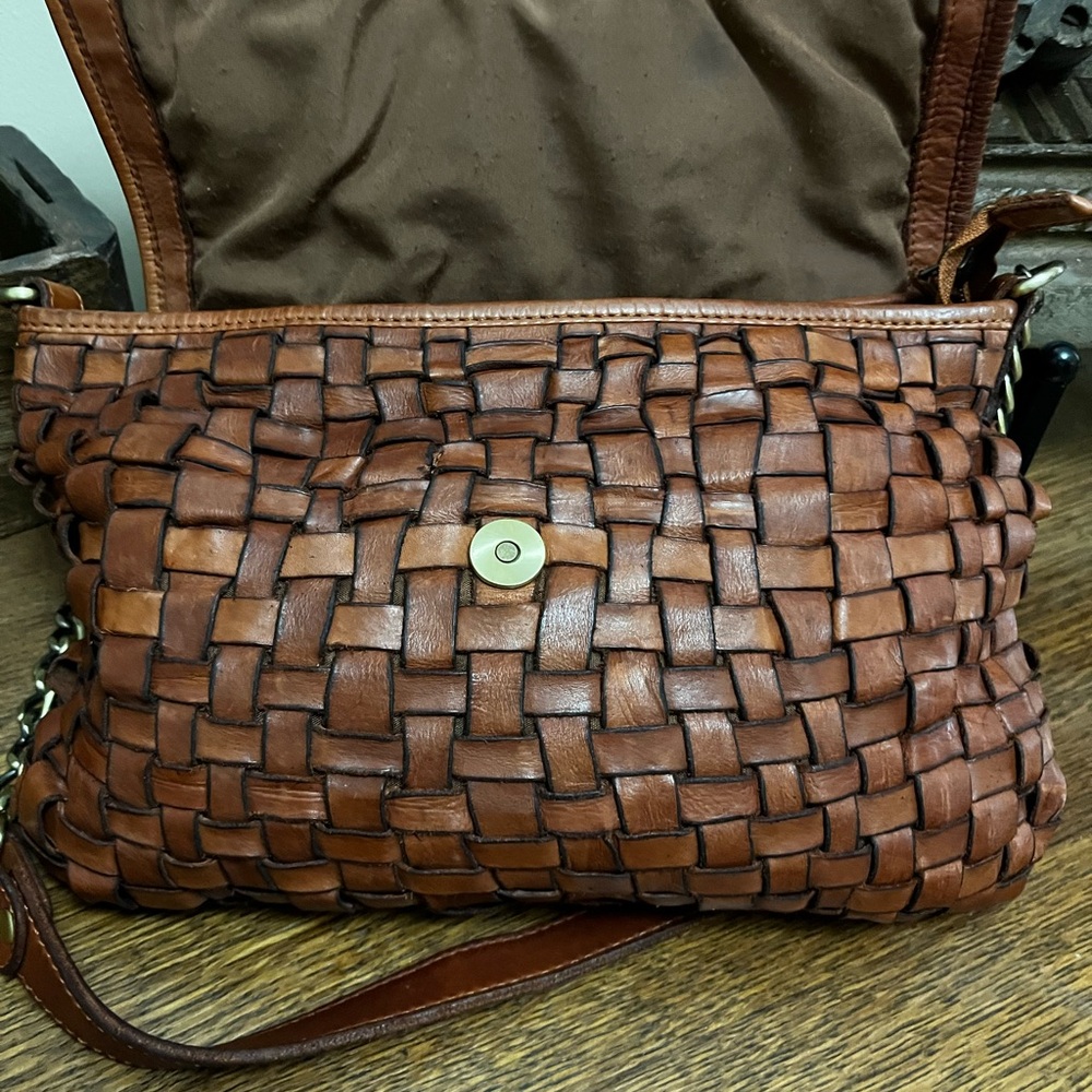 Woven Leather Shoulder Bag in Rich Brown - Picture 4 of 9